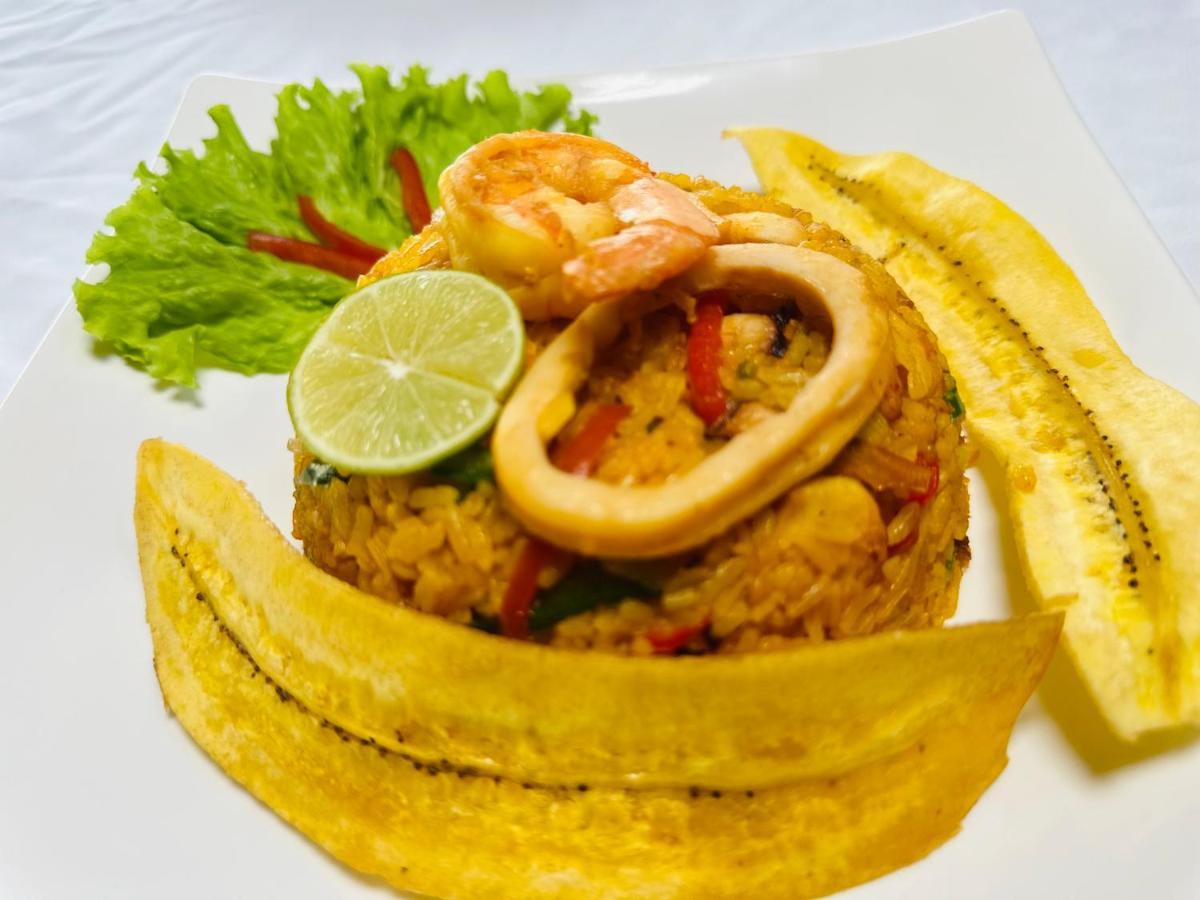 Hotel Los Veleros Santa Marta Екстериор снимка