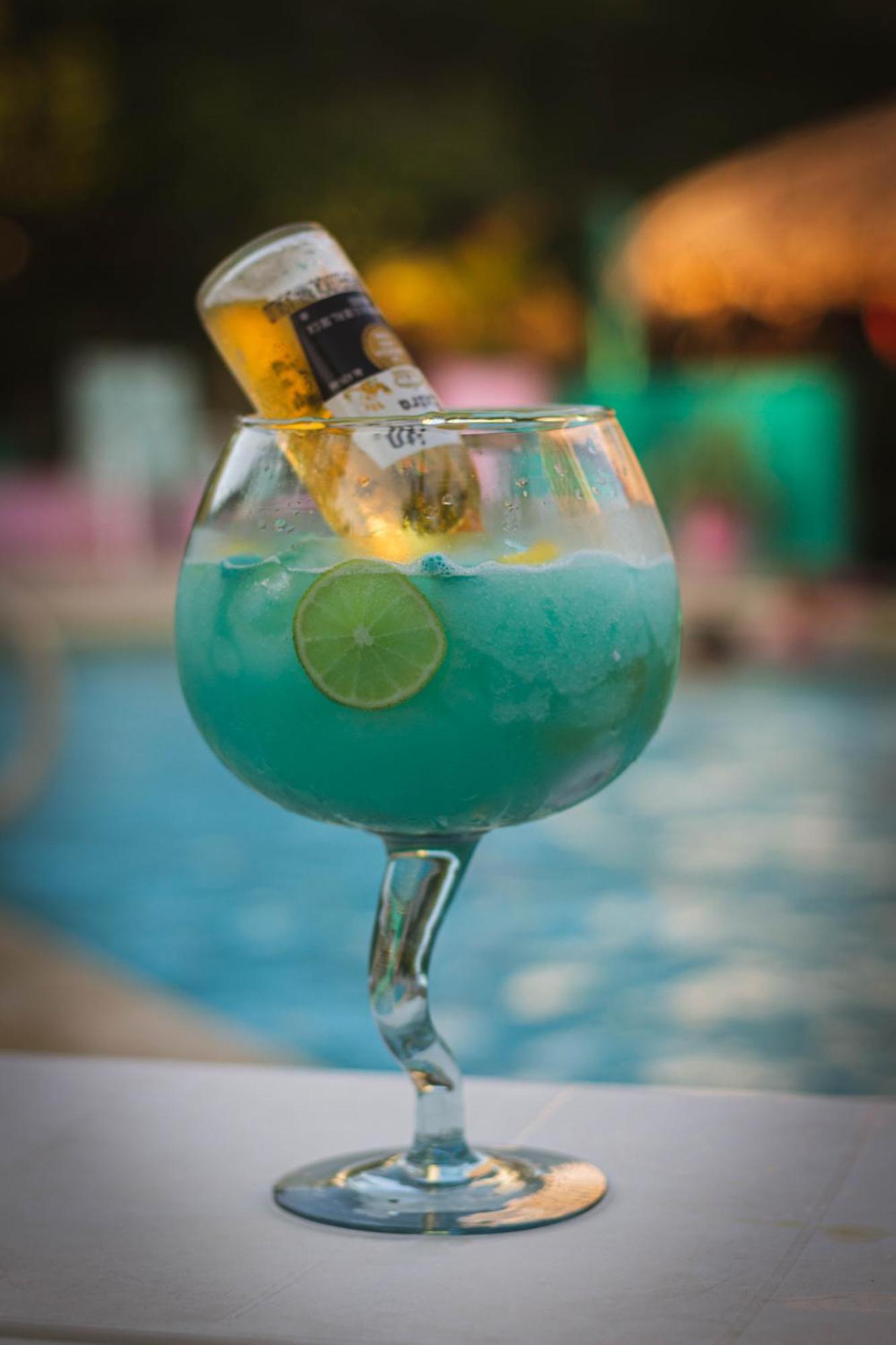 Hotel Los Veleros Santa Marta Екстериор снимка