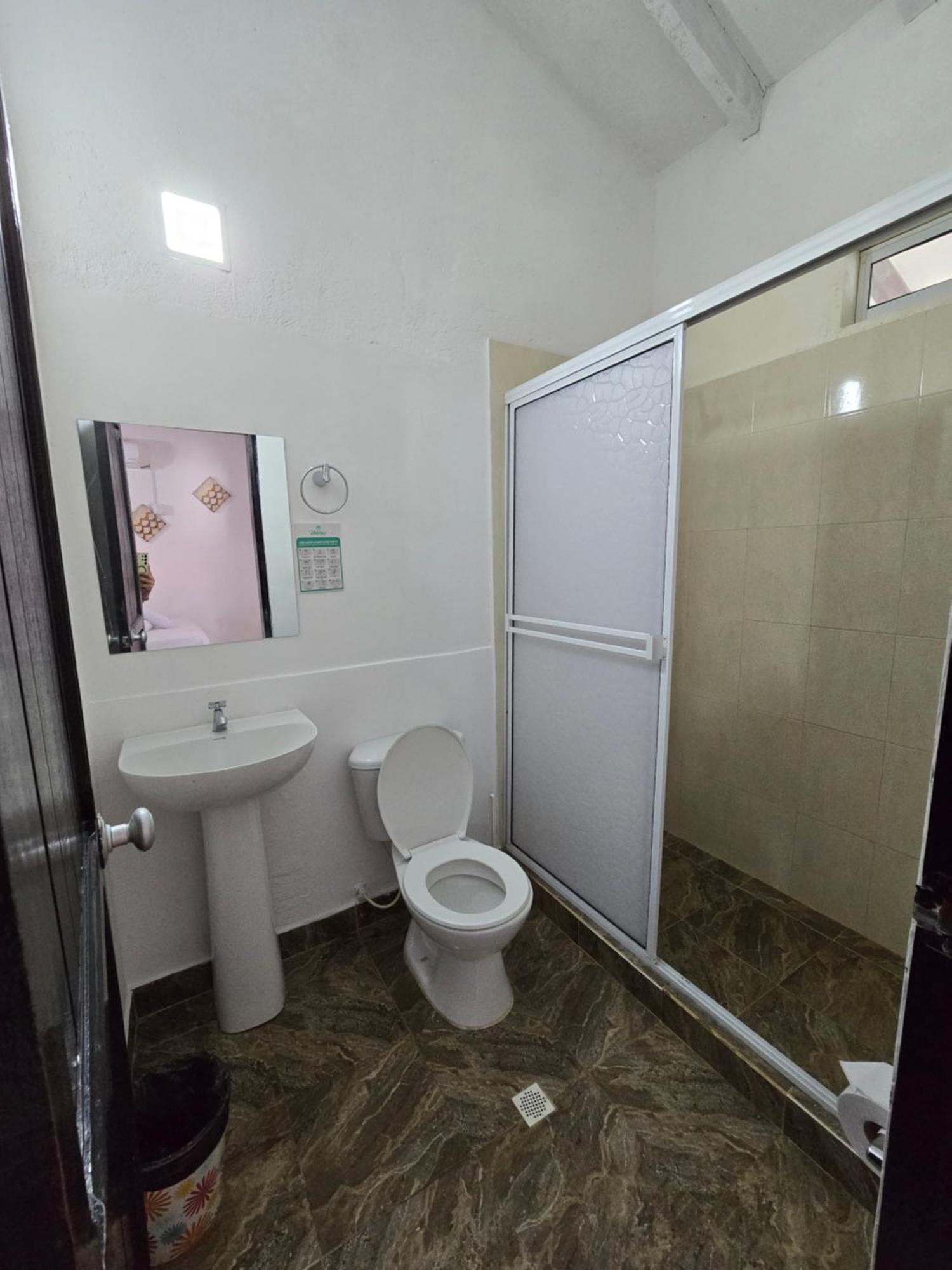 Hotel Los Veleros Santa Marta Екстериор снимка